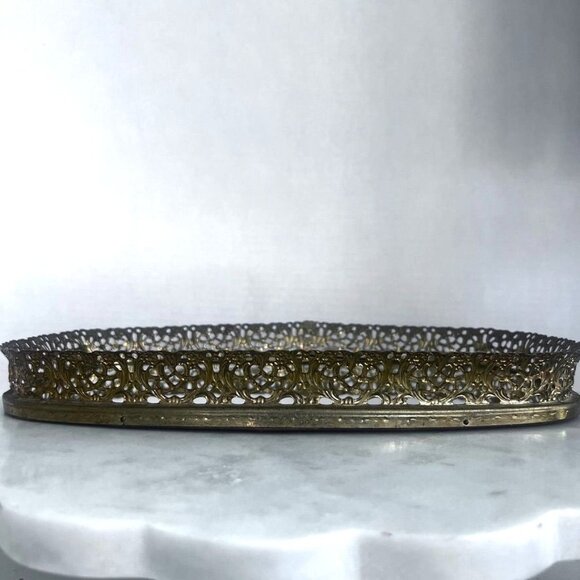 Vtg Oval Mirrored Vanity Tray Gold-tone Ornate Filigree Hollywood Regency 12X8" - Picture 6 of 15